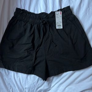 UNIQLO Linen shorts